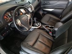 Nissan FRONTIER LE 2.3 BI TURBO 2017 HÉLIO AUTOMÓVEIS LAJEADO / Carros no Vale