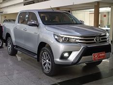 Toyota HILUX CAB.DUPLA SRX 2.8 2018 HÉLIO AUTOMÓVEIS LAJEADO / Carros no Vale