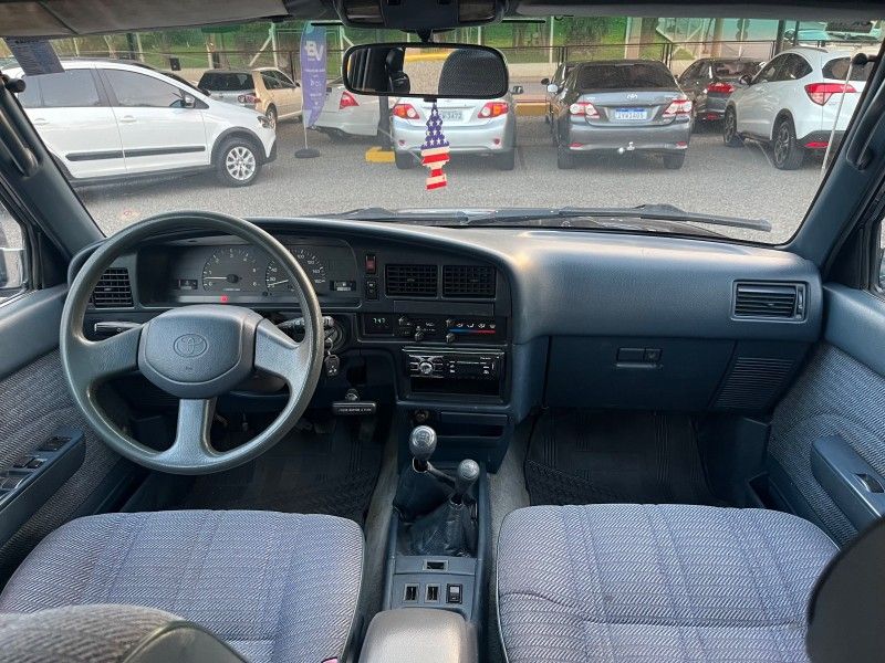 Toyota HILUX SW4 2.8 1995 NEUMANN VEÍCULOS ARROIO DO MEIO / Carros no Vale