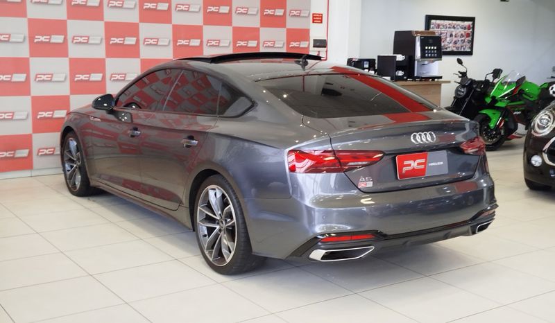 Audi A5 Sportback S-Line 2.0 TFSI S-tronic 2021/2022 PC VEÍCULOS SANTA CRUZ DO SUL / Carros no Vale