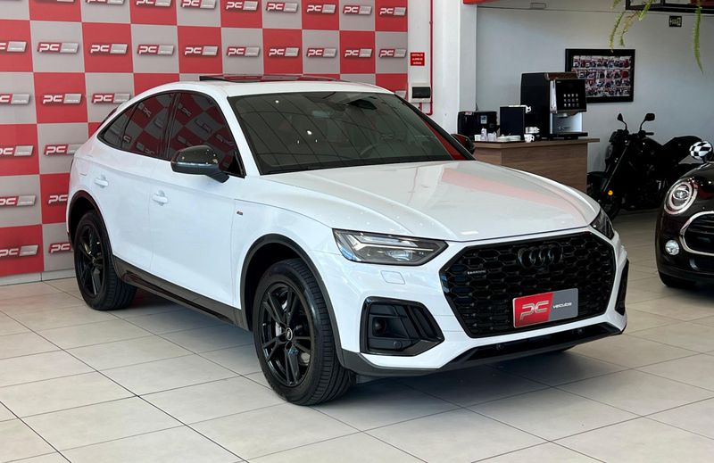 Audi Q5 SB P Black 2.0 TFSIe S.Tr Qt (Hib.) 2022/2023 PC VEÍCULOS SANTA CRUZ DO SUL / Carros no Vale