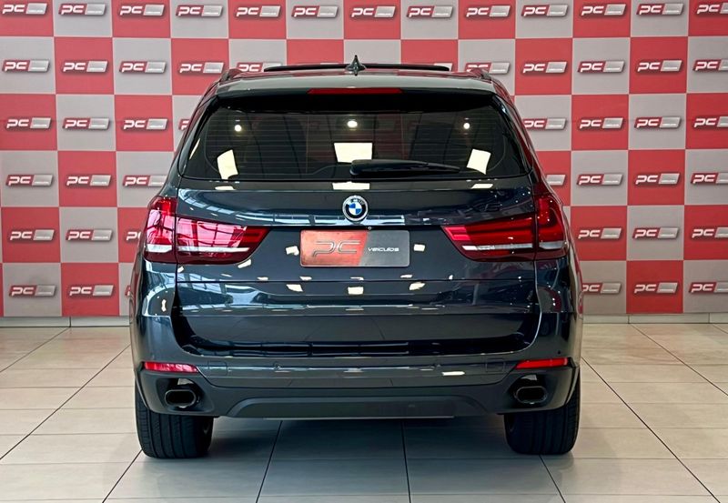 BMW X5 XDRIVE 30d 3.0 2015/2015 PC VEÍCULOS SANTA CRUZ DO SUL / Carros no Vale