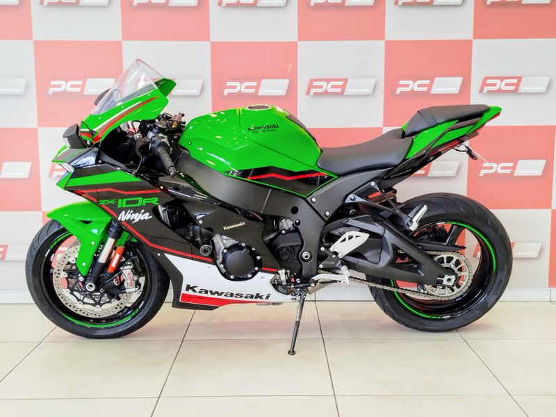 KAWASAKI NINJA ZX-10/ ZX-10R 1000cc/30TH Aniv. 2021/2022 PC VEÍCULOS SANTA CRUZ DO SUL / Carros no Vale