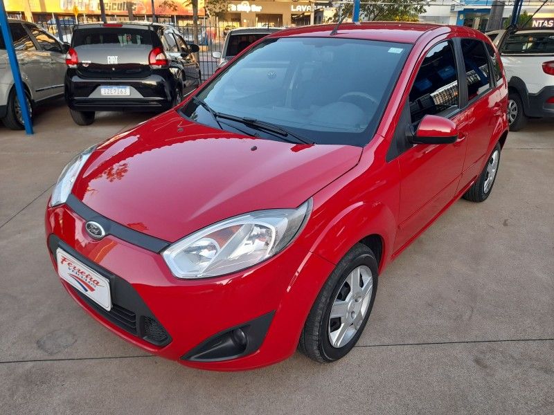 Ford FIESTA CLASS 1.6 2013 FERREIRA VEÍCULOS VENÂNCIO AIRES / Carros no Vale