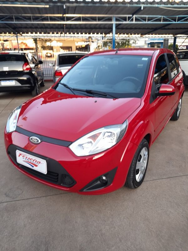 Ford FIESTA CLASS 1.6 2013 FERREIRA VEÍCULOS VENÂNCIO AIRES / Carros no Vale