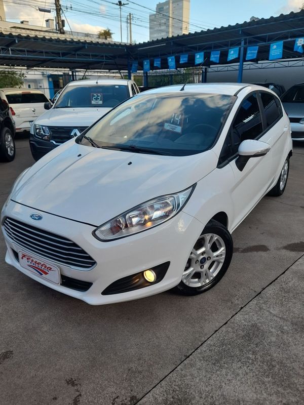 Ford FIESTA SE 1.6 2014 FERREIRA VEÍCULOS VENÂNCIO AIRES / Carros no Vale