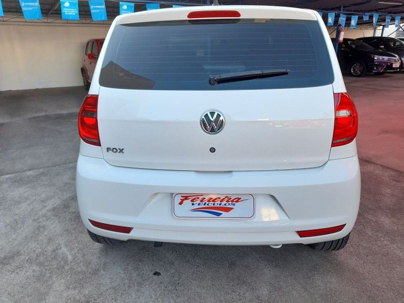 Volkswagen FOX TREND 1.0 8V 2014 FERREIRA VEÍCULOS VENÂNCIO AIRES / Carros no Vale