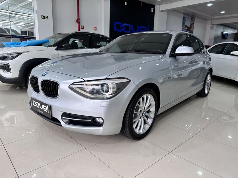 Bmw 120i Active 2015/2015 COVEL VEICULOS ENCANTADO / Carros no Vale