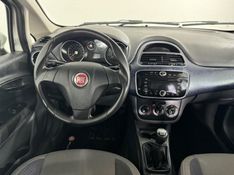 Fiat Punto Attractive 2012/2013 COVEL VEICULOS ENCANTADO / Carros no Vale