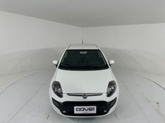 Fiat Punto Attractive 2012/2013 COVEL VEICULOS ENCANTADO / Carros no Vale