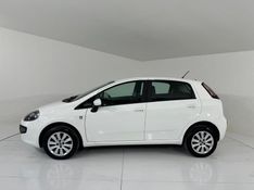 Fiat Punto Attractive 2012/2013 COVEL VEICULOS ENCANTADO / Carros no Vale