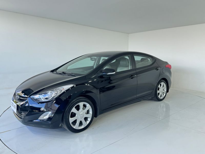 Hyundai Elantra Gls 2011/2012 COVEL VEICULOS ENCANTADO / Carros no Vale