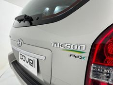 Hyundai Tucson 2.0 Gls 2013/2014 COVEL VEICULOS ENCANTADO / Carros no Vale