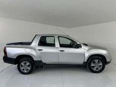 Renault Duster Oroch Dyna 1.6 Hi 16v Mec 2021/2022 COVEL VEICULOS ENCANTADO / Carros no Vale