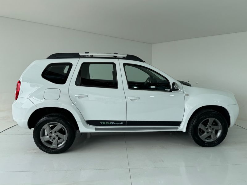 Renault Duster Techroad 1.6 Hi 16v Mec 2013/2013 COVEL VEICULOS ENCANTADO / Carros no Vale