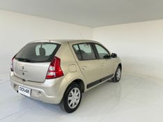 Renault Sandero Privilege Hi 1.6 16v 2013/2013 COVEL VEICULOS ENCANTADO / Carros no Vale