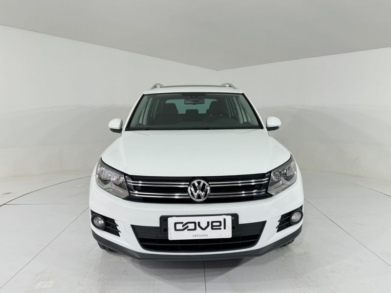 Volkswagen Tiguan 2.0 Tsi 2014/2014 COVEL VEICULOS ENCANTADO / Carros no Vale