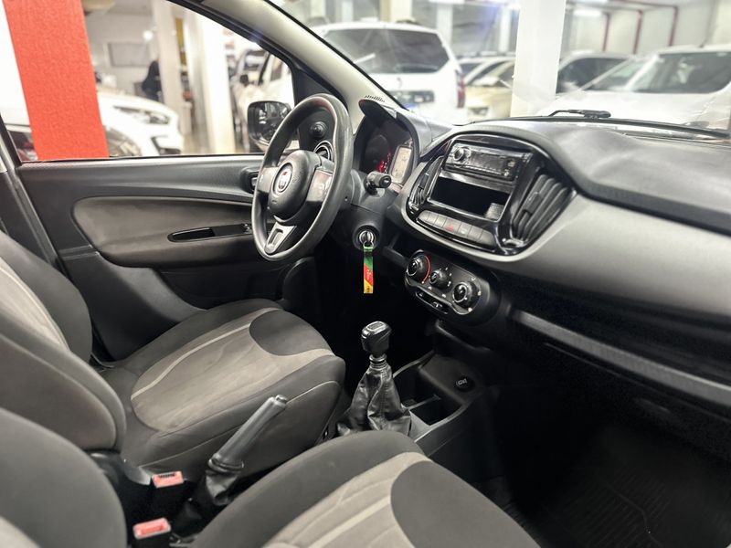 Fiat UNO WAY 1.0 6V 2018/2019 CIRNE AUTOMÓVEIS SANTA MARIA / Carros no Vale