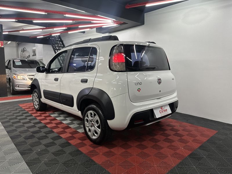 Fiat UNO WAY 1.0 6V 2018/2019 CIRNE AUTOMÓVEIS SANTA MARIA / Carros no Vale