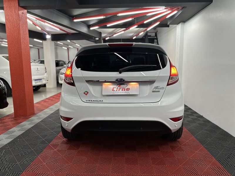 Ford Fiesta TIT.Plus 1.0 12V EcoBoost 2017/2017 CIRNE AUTOMÓVEIS SANTA MARIA / Carros no Vale