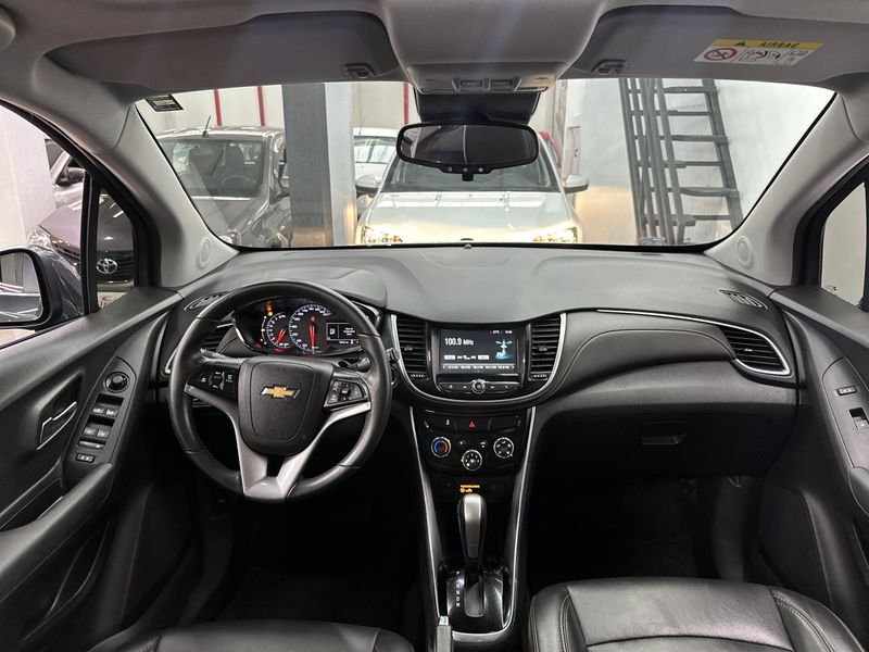 CHEVROLET TRACKER Premier 1.4 Turbo 16V 2018/2018 CIRNE AUTOMÓVEIS SANTA MARIA / Carros no Vale