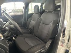 Jeep Renegade Sport 2.0 4×4 TB 2015/2016 CIRNE AUTOMÓVEIS SANTA MARIA / Carros no Vale