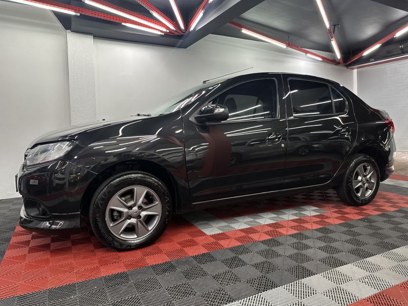 Renault LOGAN Expression 1.6 16V 2018/2019 CIRNE AUTOMÓVEIS SANTA MARIA / Carros no Vale