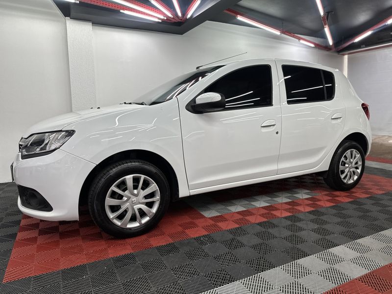 Renault SANDERO Expression 1.0 12V 2019/2020 CIRNE AUTOMÓVEIS SANTA MARIA / Carros no Vale