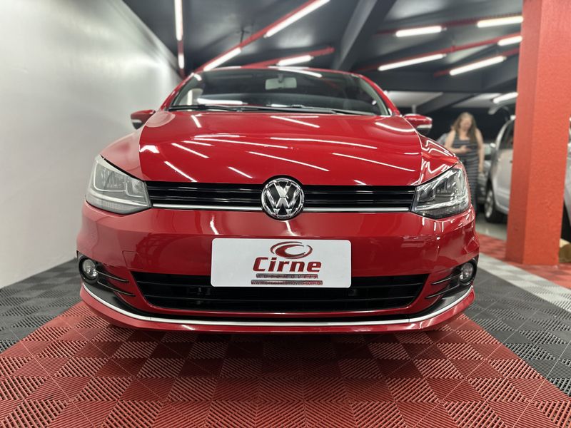 VOLKSWAGEN Fox Connect 1.6 8V 2018/2018 CIRNE AUTOMÓVEIS SANTA MARIA / Carros no Vale