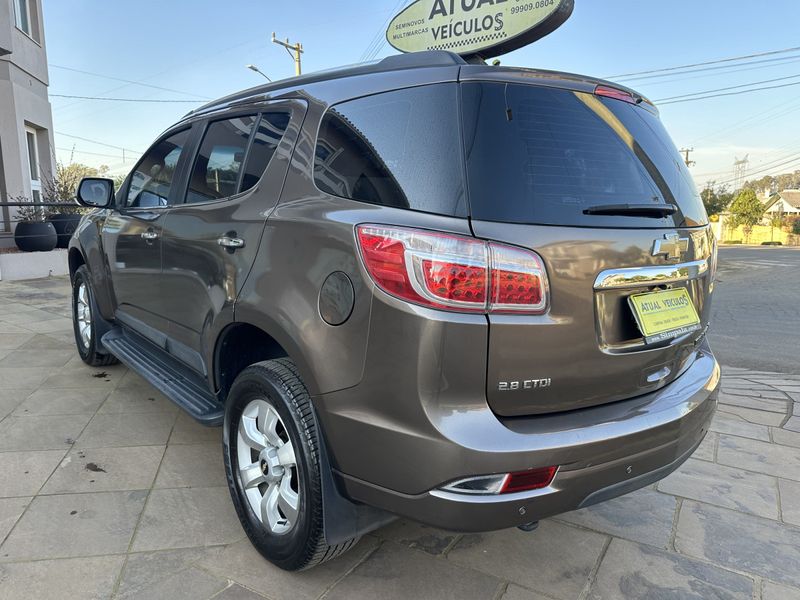 CHEVROLET TRAILBLAZER LTZ 2.8 CTDI 2012/2013 ATUAL VEÍCULOS VISTA ALEGRE DO PRATA / Carros no Vale