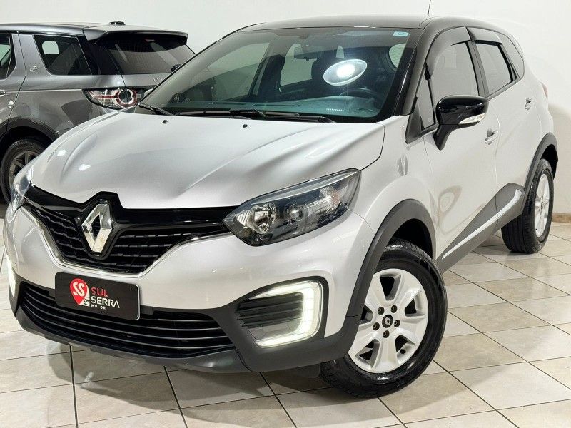 RENAULT CAPTUR 1.6 LIFE 16V 2020/2021 SUL SERRA MOTORS CAXIAS DO SUL / Carros no Vale