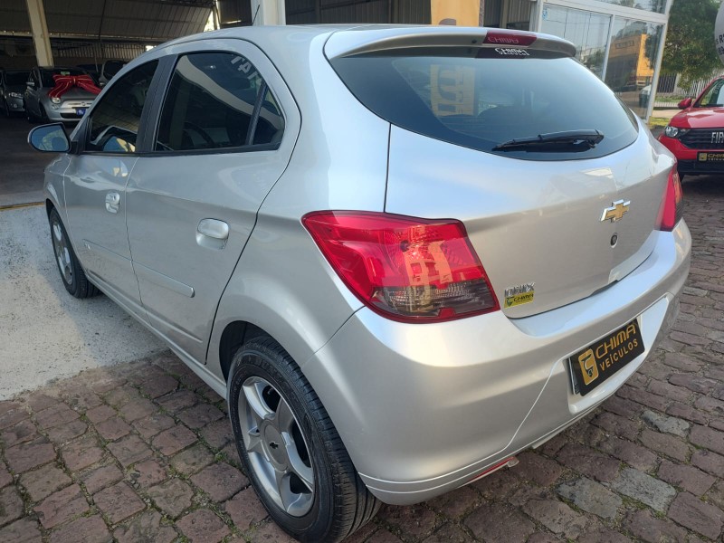 CHEVROLET ONIX 1.0 8V /2019 CHIMA VEÍCULOS VENÂNCIO AIRES / Carros no Vale