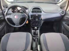 FIAT PUNTO 1.4 ATTRACTIVE /2013 CHIMA VEÍCULOS VENÂNCIO AIRES / Carros no Vale