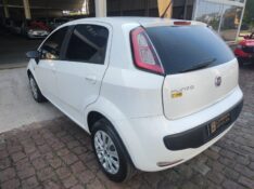 FIAT PUNTO 1.4 ATTRACTIVE /2013 CHIMA VEÍCULOS VENÂNCIO AIRES / Carros no Vale