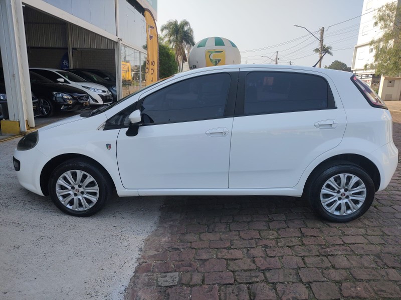 FIAT PUNTO 1.4 ATTRACTIVE /2013 CHIMA VEÍCULOS VENÂNCIO AIRES / Carros no Vale