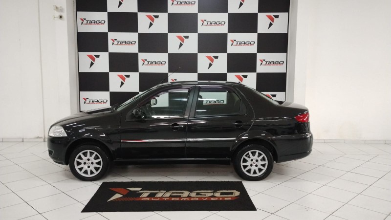 FIAT SIENA 1.0 EL CELEBRATION 8V 2012/2012 TIAGO AUTOMÓVEIS VENÂNCIO AIRES / Carros no Vale