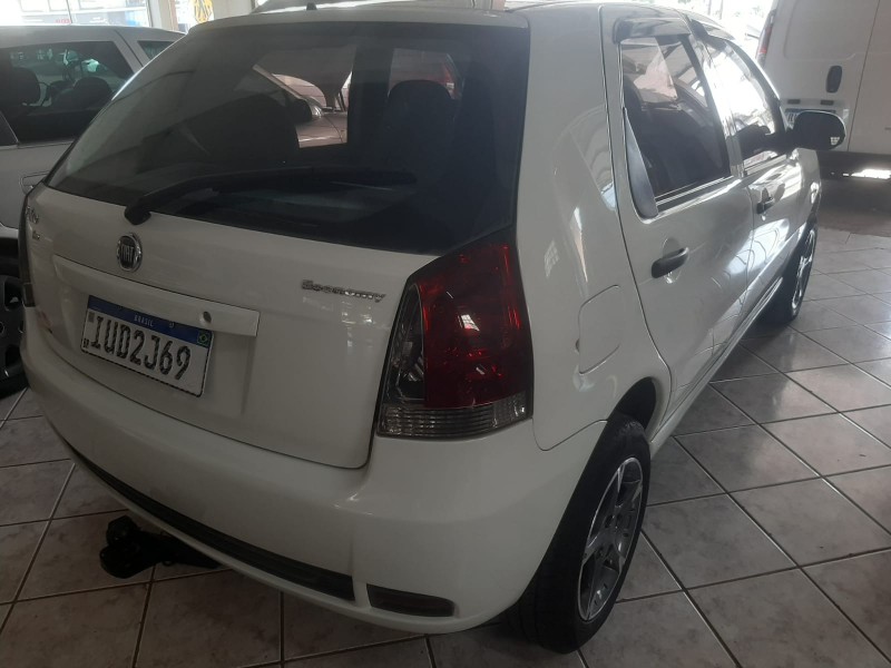 FIAT PALIO 1.0 FIRE /2013 RENAUTO VEÍCULOS LAJEADO / Carros no Vale