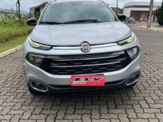 FIAT TORO 2.0 16V TURBO DIESEL VOLCANO 4WD AUTOMÁTICO 2019/2019 ELY AUTOMÓVEIS LAJEADO / Carros no Vale