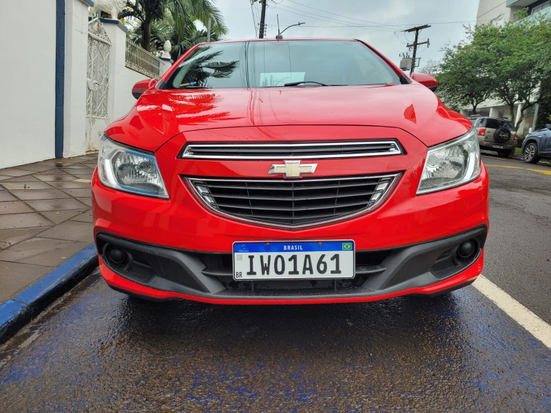 CHEVROLET PRISMA 1.0 LT 8V 2015/2015 ADRIANO VEÍCULOS CRUZEIRO DO SUL / Carros no Vale