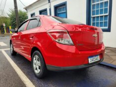 CHEVROLET PRISMA 1.0 LT 8V 2015/2015 ADRIANO VEÍCULOS CRUZEIRO DO SUL / Carros no Vale