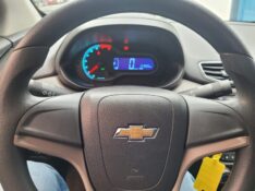 CHEVROLET PRISMA 1.0 LT 8V 2015/2015 ADRIANO VEÍCULOS CRUZEIRO DO SUL / Carros no Vale