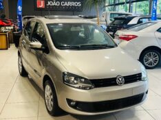 VOLKSWAGEN FOX PRIME I-MOTION 1.6 8V 2013/2013 JOÃO CARROS MULTIMARCAS GUAPORÉ / Carros no Vale