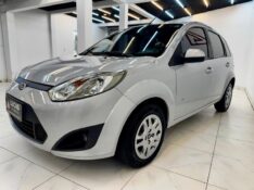 FORD FIESTA 1.0 SE 8V 2014/2014 LUCAS AUTOMÓVEIS BOM RETIRO DO SUL / Carros no Vale