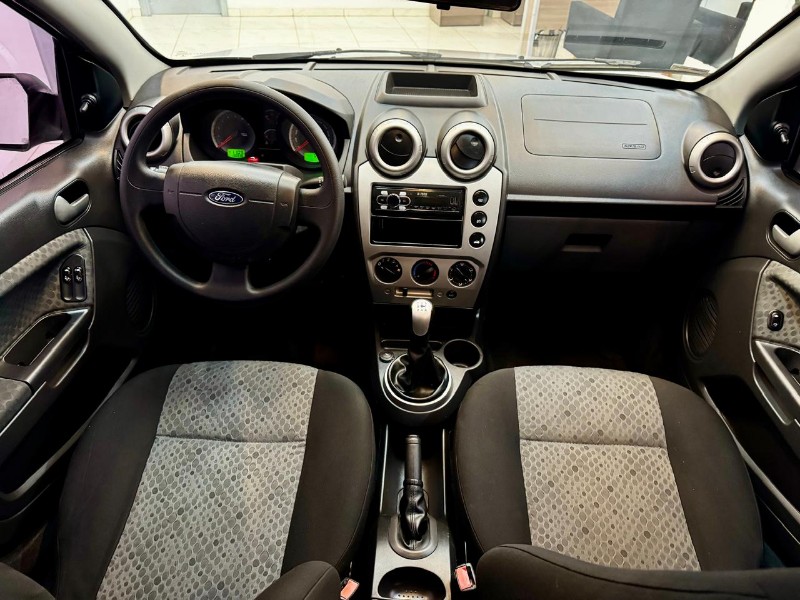 FORD FIESTA 1.0 SE 8V 2014/2014 LUCAS AUTOMÓVEIS BOM RETIRO DO SUL / Carros no Vale