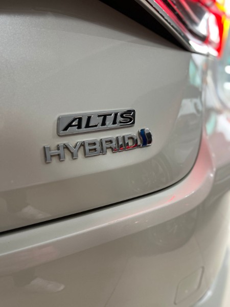 TOYOTA COROLLA 1.8 ALTIS PREMIUM 16V HÍBRIDO 2020/2021 JM AUTOMÓVEIS VENÂNCIO AIRES / Carros no Vale