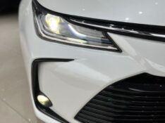 TOYOTA COROLLA 1.8 ALTIS PREMIUM 16V HÍBRIDO 2020/2021 JM AUTOMÓVEIS VENÂNCIO AIRES / Carros no Vale