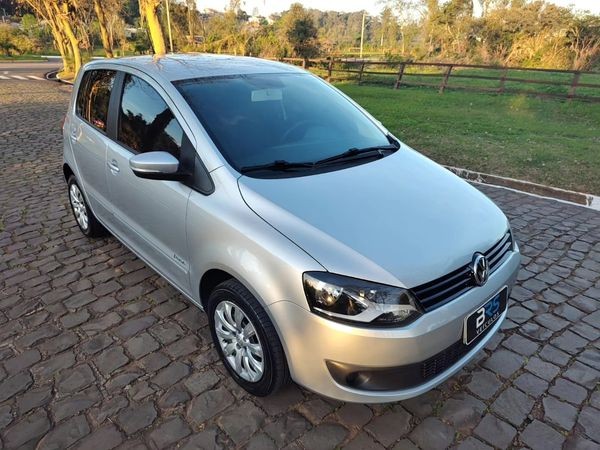 VOLKSWAGEN FOX 1.0 2014/2014 BRS VEÍCULOS BOM RETIRO DO SUL / Carros no Vale