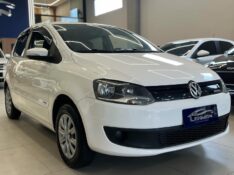 VOLKSWAGEN FOX 1.0 2014/2014 LEHMEN VEÍCULOS VENÂNCIO AIRES / Carros no Vale