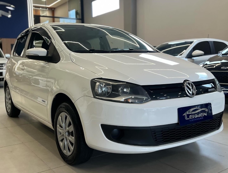 VOLKSWAGEN FOX 1.0 2014/2014 LEHMEN VEÍCULOS VENÂNCIO AIRES / Carros no Vale