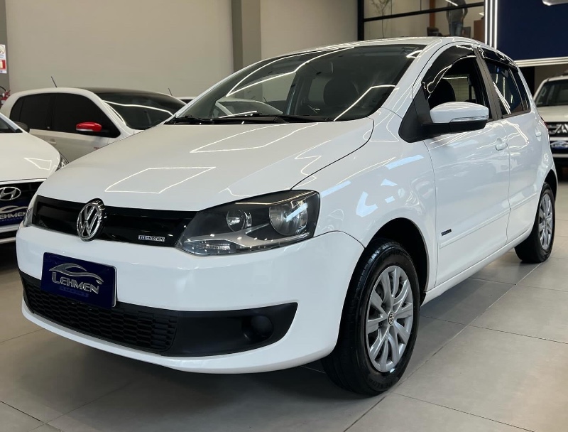 VOLKSWAGEN FOX 1.0 2014/2014 LEHMEN VEÍCULOS VENÂNCIO AIRES / Carros no Vale